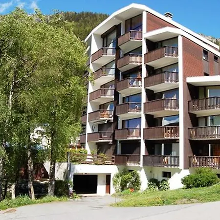 Apartment Coeur 5 *